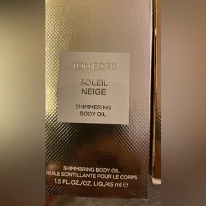 Tom ford body oil